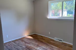 5123 Jameson Dr, Columbus, OH 43232 - Photo 9