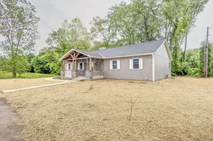 228 E Walnut St, Danville, OH 43014 - Photo 9