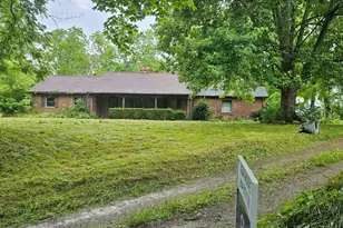 15828 Hedges Rd, Laurelville, OH 43135 - Photo 5