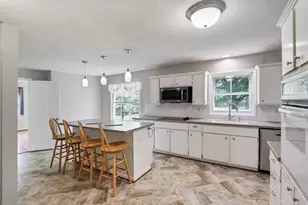 498 Marion Manor Woods, Newark, OH 43055 - Photo 17