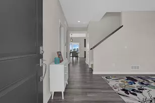 8145 Rhoderick Cir, Reynoldsburg, OH 43068 - Photo 7