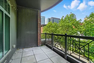 250 Daniel Burnham Square, Columbus, OH 43215 - Photo 17