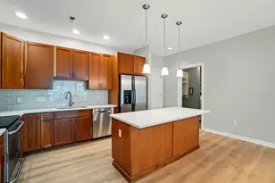 250 Daniel Burnham Square, Columbus, OH 43215 - Photo 7