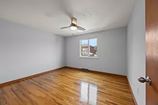 1033 Folkestone Rd, Columbus, OH 43220 - Photo 13