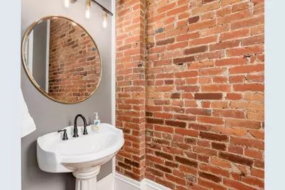 390 E Town Street #1/2, Columbus, OH 43215 - Photo 5