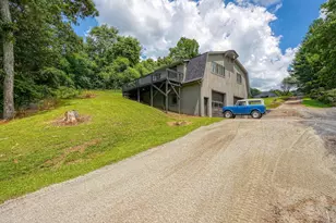 1300 Dannie Dr, Logan, OH 43138 - Photo 13