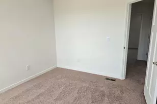 5946 Abernathy Ln, Columbus, OH 43232 - Photo 21