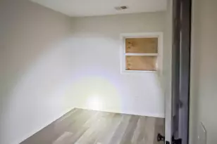 1048 S James Rd, Columbus, OH 43227 - Photo 15