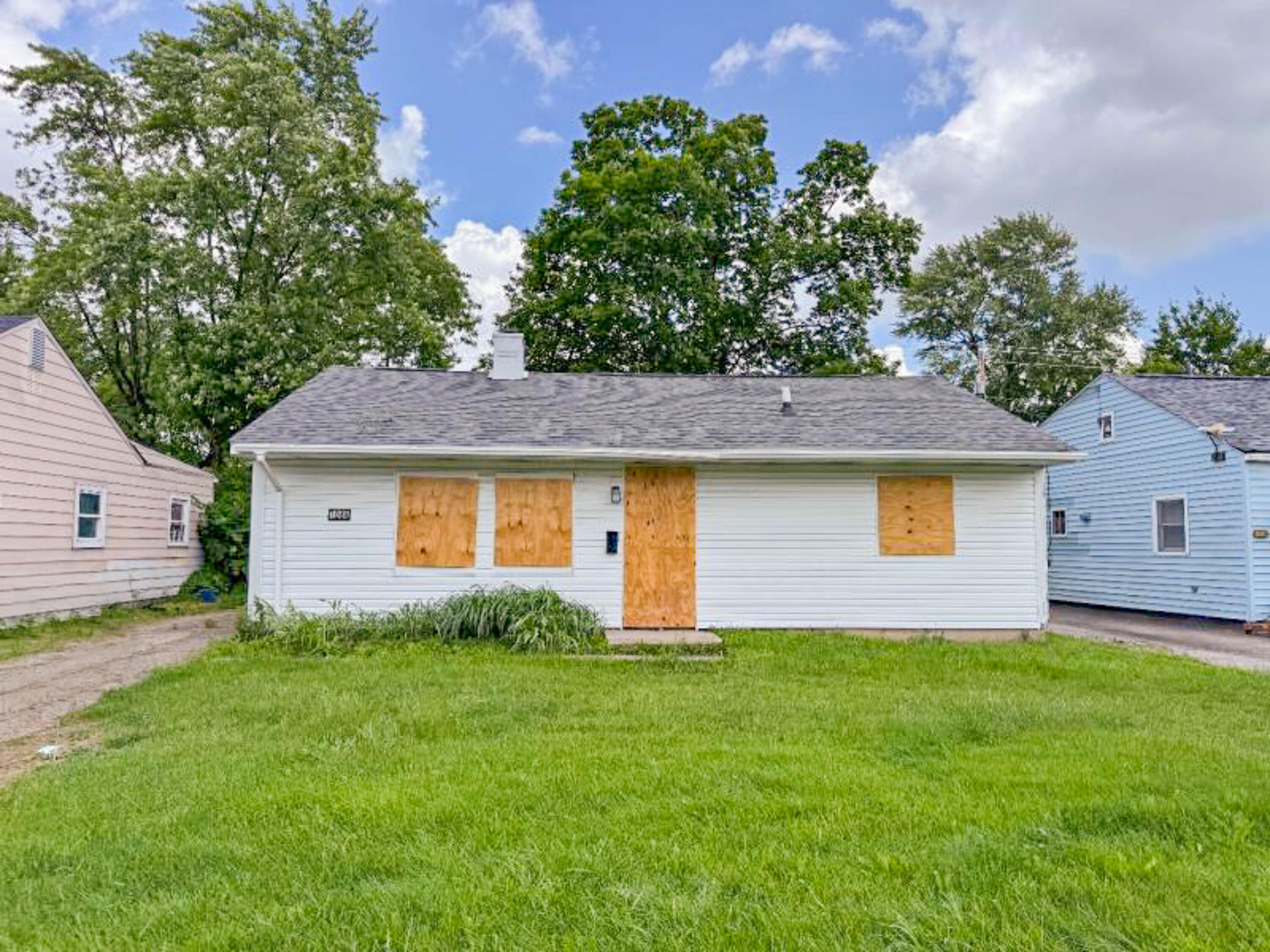 James Rdeastcolumbus 1048 S James Rd, Columbus, OH 43227 - MLS 225023977 - Coldwell Banker