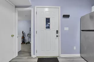 3246 E Deshler Ave, Columbus, OH 43227 - Photo 9