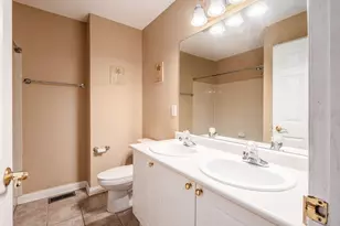 3954 Stapleford Dr, Columbus, OH 43230 - Photo 21