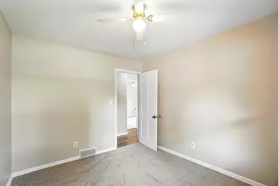 899 Meadowview Drive, Columbus, OH 43224 - Photo 35