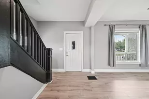 1025 Howard St, Columbus, OH 43201 - Photo 7