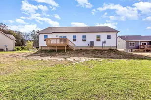 32366 Lilac Ln, Logan, OH 43138 - Photo 3
