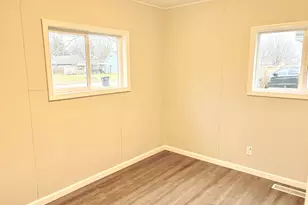 4052 Ural Ave, Columbus, OH 43213 - Photo 11