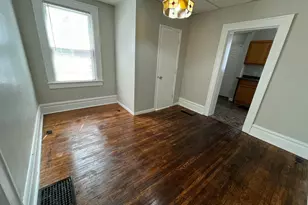 2395 Summit St, Columbus, OH 43202 - Photo 9