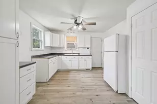 3573 S Champion Ave, Columbus, OH 43207 - Photo 11