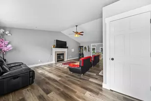 8747 Olenbrook Dr, Lewis Center, OH 43035 - Photo 13