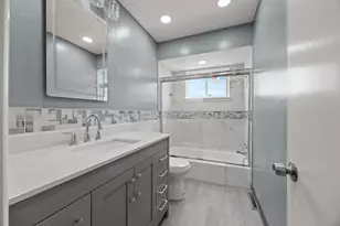 1677 Kenview Rd, Columbus, OH 43209 - Photo 25