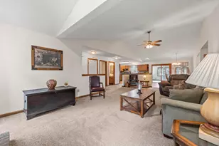 180 Jefferson Ridge Dr, Pataskala, OH 43062 - Photo 15