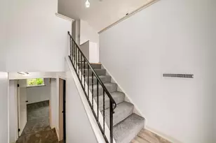 3735 Christie Rd W, Columbus, OH 43207 - Photo 5