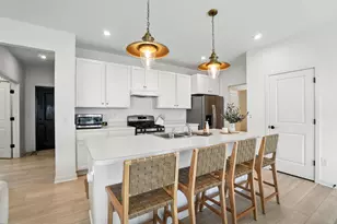 1028 Beehive Grv, Grove City, OH 43123 - Photo 11