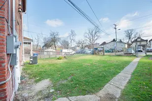 1404 Indianola Ave, Columbus, OH 43201 - Photo 17