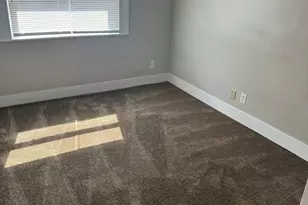 982 E 16th Ave, Columbus, OH 43211 - Photo 9