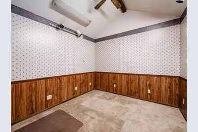 210 W 3rd Street, Mansfield, OH 44903 - Photo 9