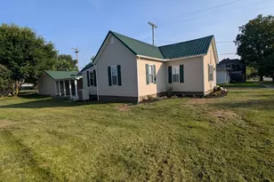 115 2nd St, Frankfort, OH 45628 - Photo 5