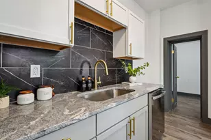 1571 Franklin Ave, Columbus, OH 43205 - Photo 23