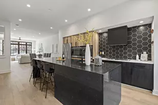 318 Cornelius St, Columbus, OH 43215 - Photo 1