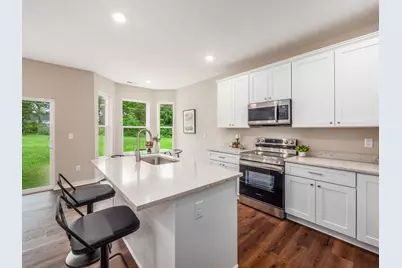 429 Postle Boulevard, Columbus, OH 43228 - Photo 5