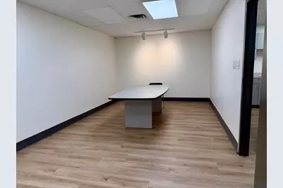 1000 E Broad Street #203, Columbus, OH 43205 - Photo 9