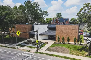 1000 E Broad St, Columbus, OH 43205 - Photo 1