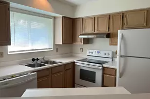 1502 Spinnaker Way, Dayton, OH 45458 - Photo 3
