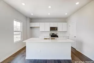 923 Sherwood Loop, Bellefontaine, OH 43311 - Photo 11