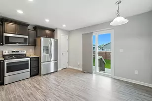 4175 Holstein Dr, Columbus, OH 43207 - Photo 9