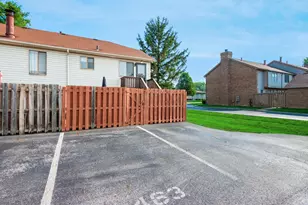 463 E North St, Columbus, OH 43085 - Photo 31