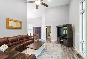 535 Greenacre Cir, Howard, OH 43028 - Photo 11