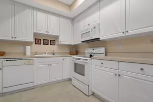 8039 Farm Crossing Cir, Powell, OH 43065 - Photo 25