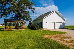 7882 Glaze Rd, New Holland, OH 43145 - Photo 7