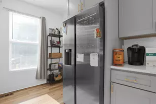 1096 E Sycamore St, Columbus, OH 43206 - Photo 15