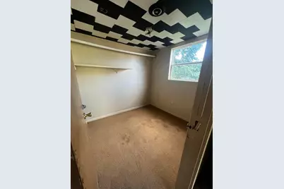 135 S Valley Street, Corning, OH 43730 - Photo 7