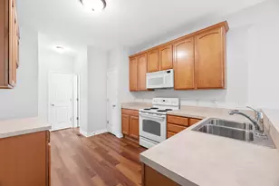 2694 Kantian Dr, Columbus, OH 43219 - Photo 7