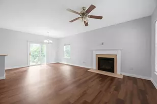 2694 Kantian Dr, Columbus, OH 43219 - Photo 3