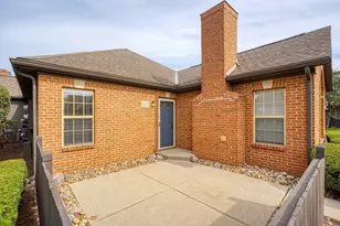 2622 Trottersway Dr, Columbus, OH 43235 - Photo 3