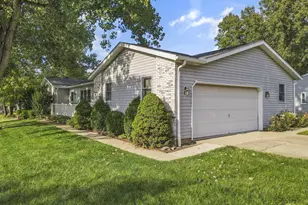 57 Jonquil Dr SW, Etna, OH 43062 - Photo 3