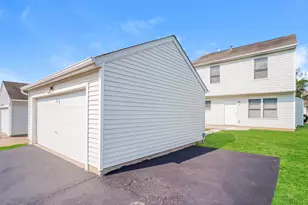 1852 Meadowlawn Dr, Columbus, OH 43219 - Photo 17