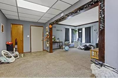 586 E Main Street, Logan, OH 43138 - Photo 21